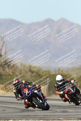 media/Dec-01-2025-Moto Forza (Mon) [[2daa91e15f]]/2-Intermediate Group/Session 3 (Turn 3)/